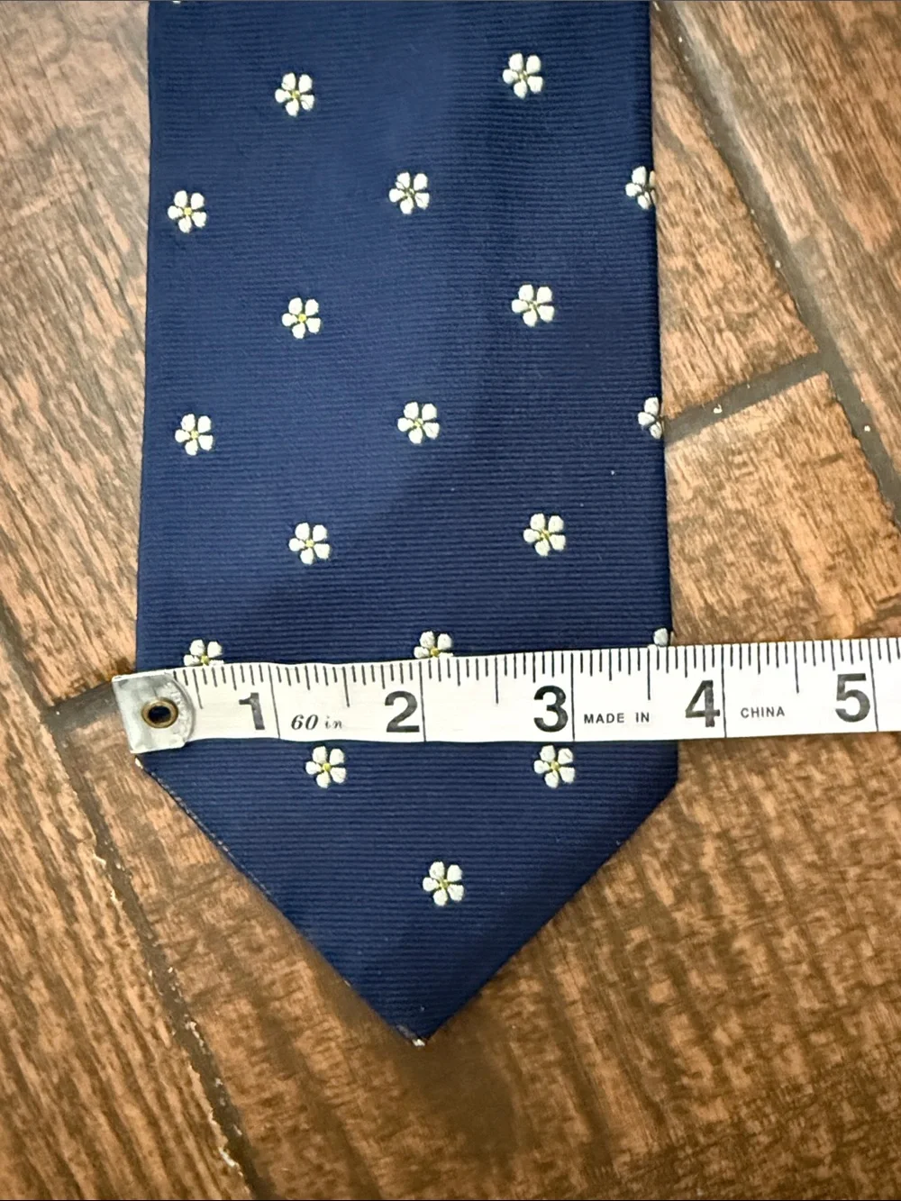 Brooks Brothers Makers Navy Blue Silk Tie with Tiny Embroidered Daisy Flowers